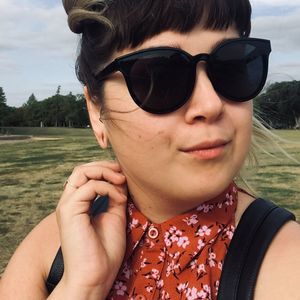 Meet your Posher, Adara